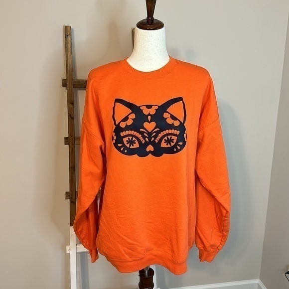 Sarnico Designs Tops - Small Business Sweatshirt HTV Black Cat Design on Crewneck Sweatshirt Size XL